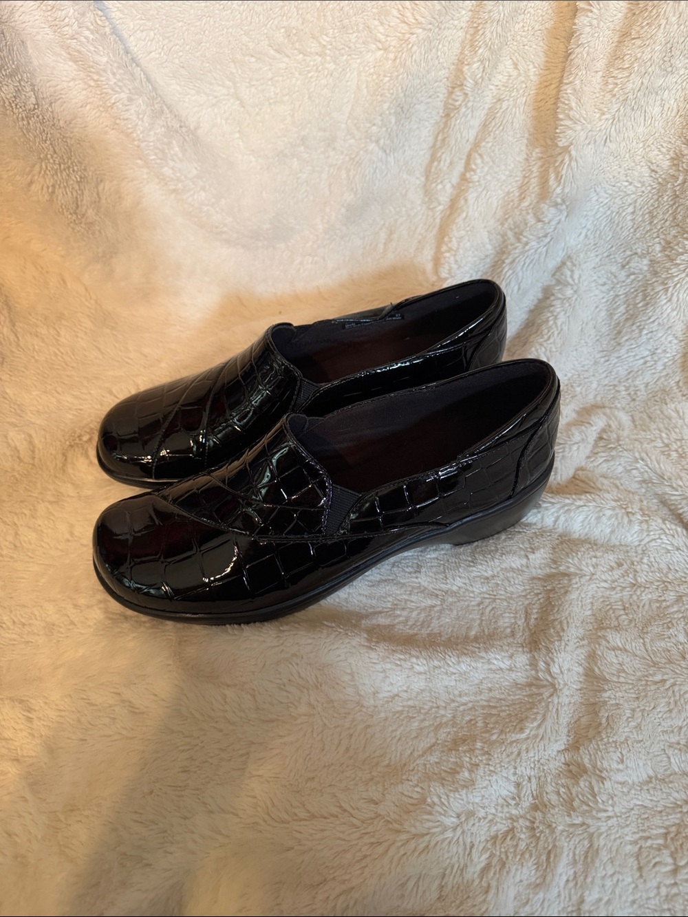 Clarks Bendables Black Croc Patent Leather Loafers Slip On Shoes 39328 Womens 9M